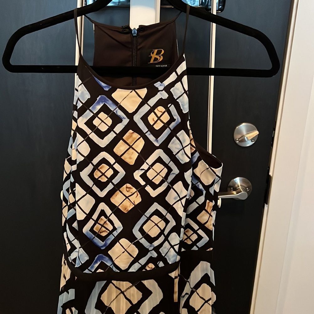 NWOT Anthropologie tile print black maxi dress w pleated skirt - size 6 - Picture 2 of 4